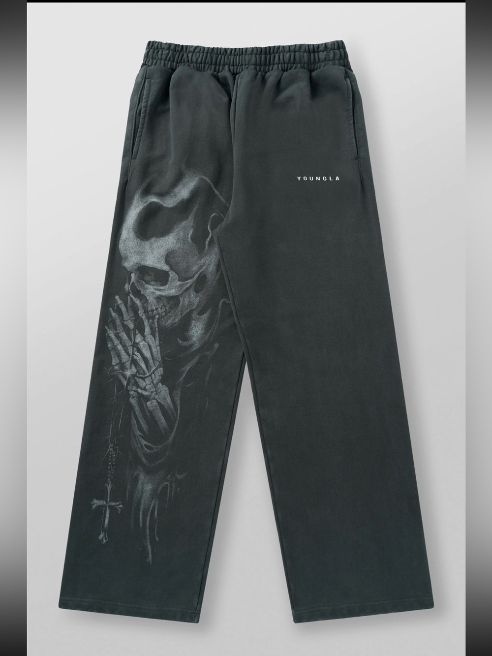 YOUNGLA 2125 - DIVINE SWEATS
Forest green wash
Large